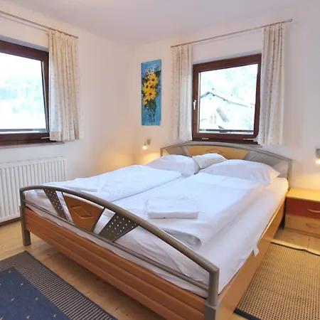 Aparthaus Bruck Apartment